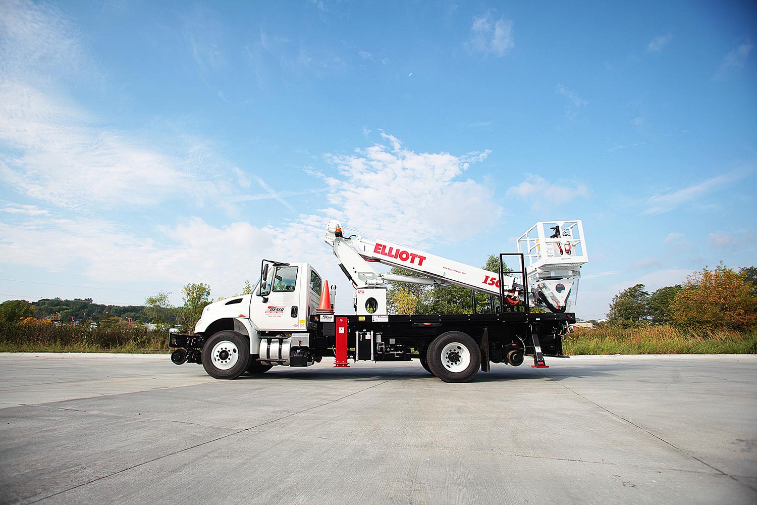 NESCO Elliott Truck